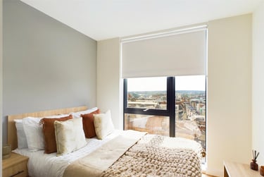 1 bed studio, Merrion Street, City Centre, Leeds, LS28JG - Image 1